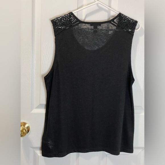 Black sleeveless shirt - Picture 4 of 5